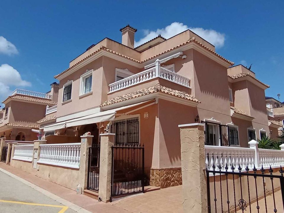 Byhus i Orihuela Costa, Alicante - foto 1
