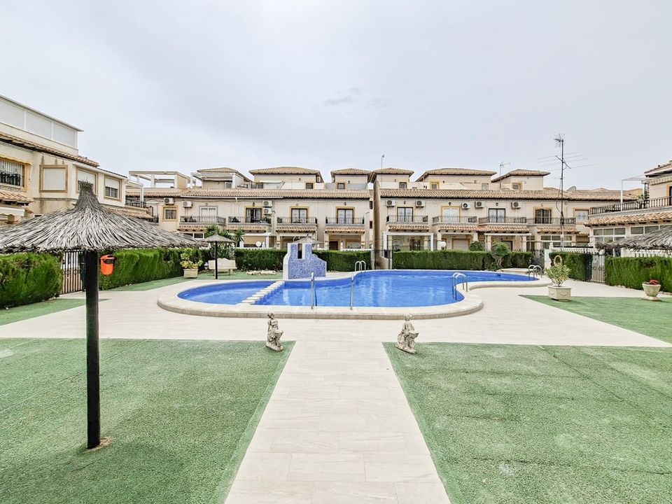 Bungalow i Orihuela Costa, Alicante - foto 2