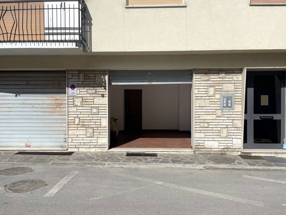 Parkeringsplads i Cairo Montenotte, Savona - foto 1