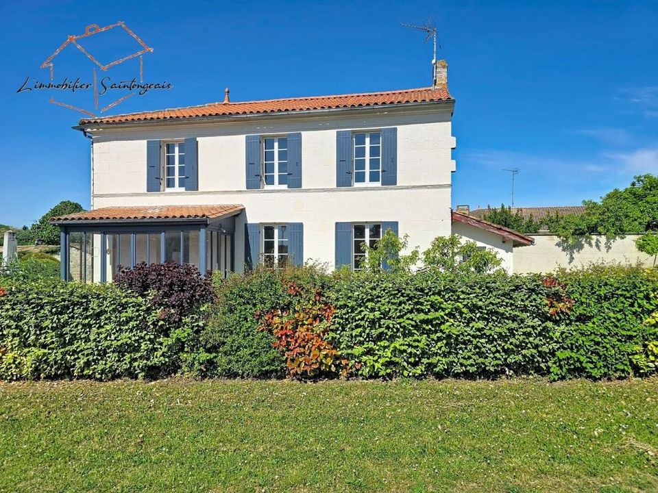 Villa en Saint-Ciers-Du-Taillon, Charente-Maritime - foto 1