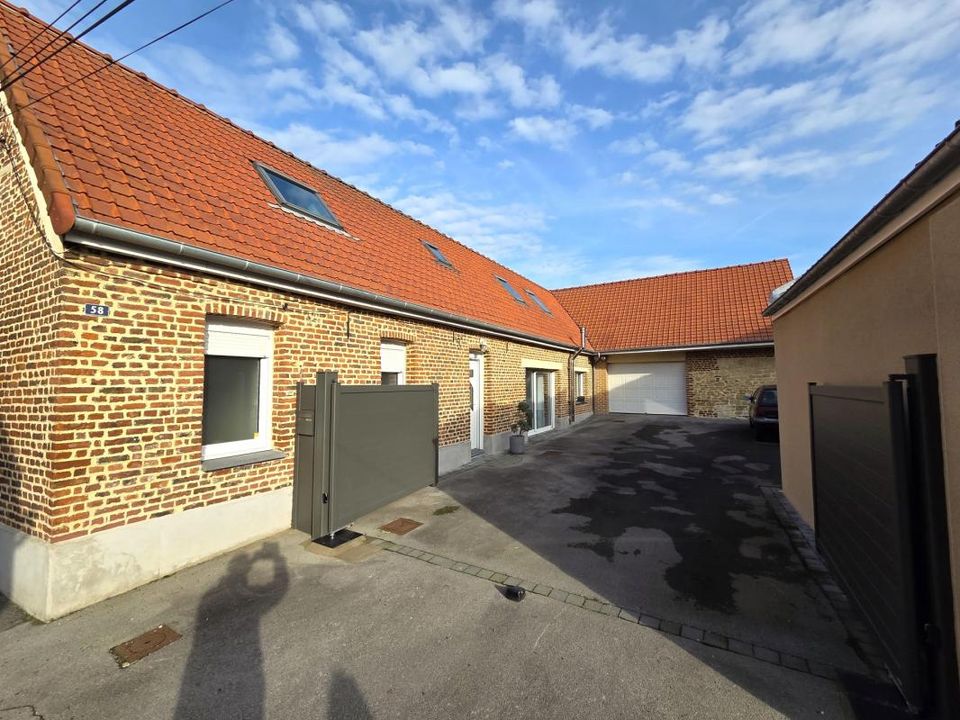 Landsbyhus i Cambrai, Nord - bilde 1