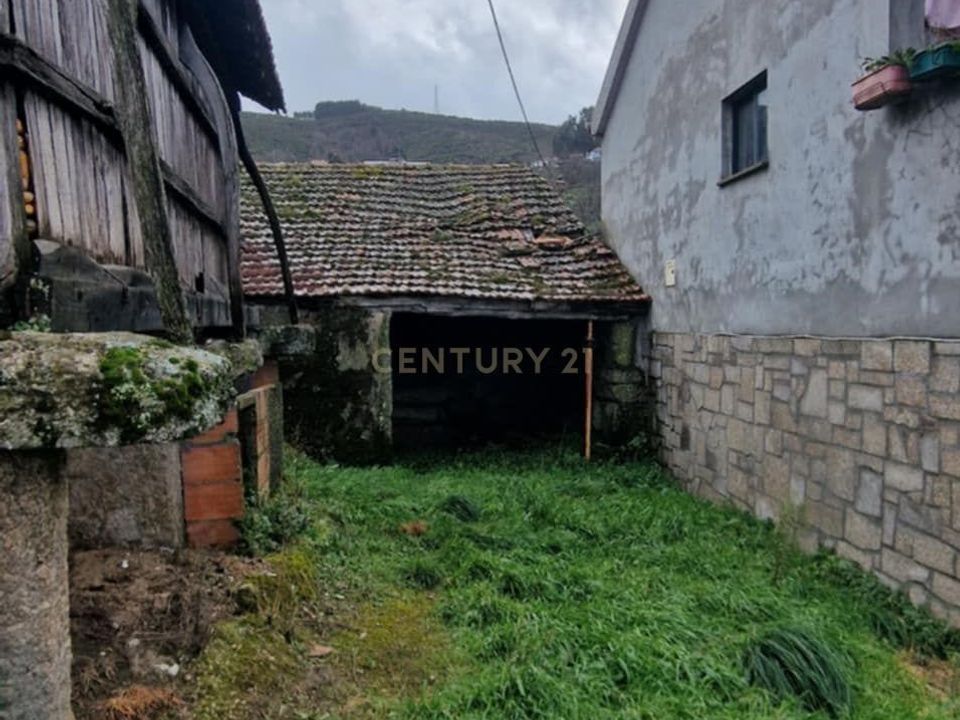 Erhvervsejendom i Lamego, Viseu - foto 1