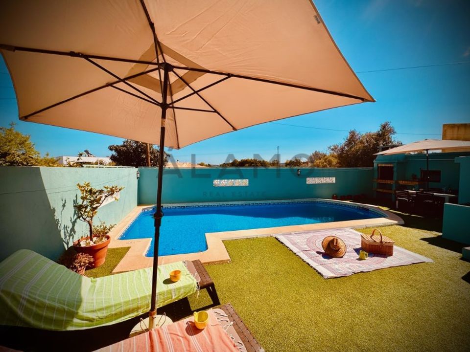 Villa in Loule, Faro - photo 2