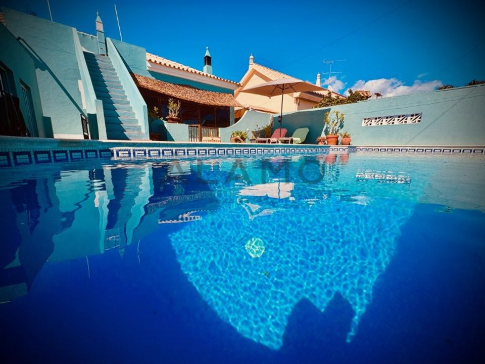 Villa in Loule, Faro - photo 1
