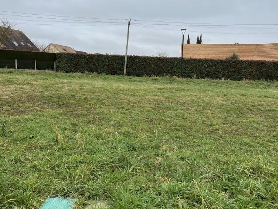 Land in Crosmières, Sarthe - photo 1