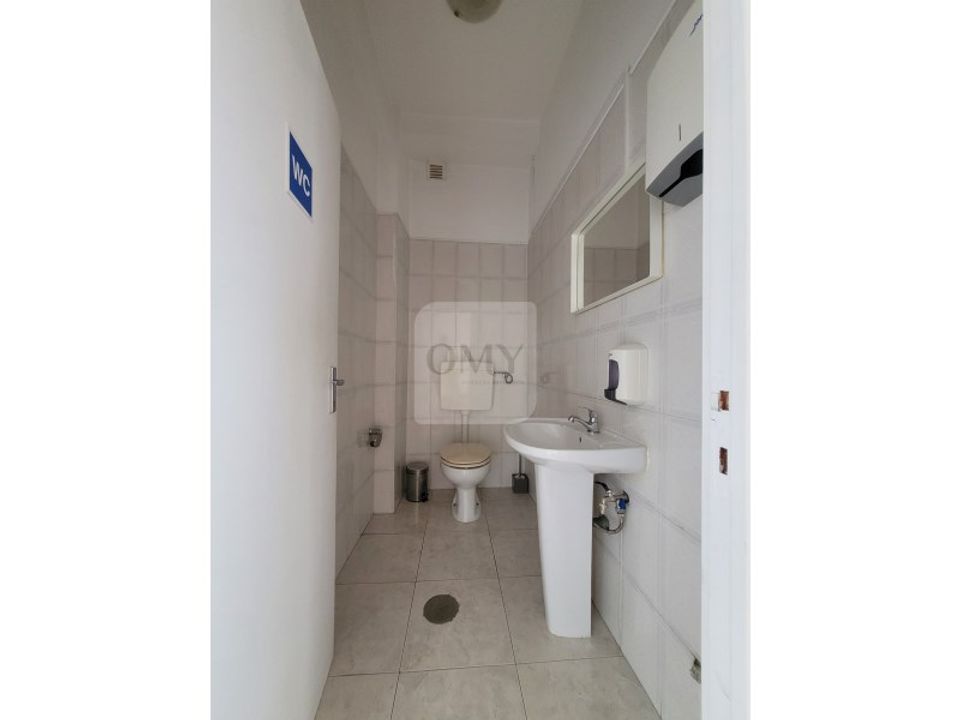 Erhvervsejendom i Vila Real, Vila Real - foto 4