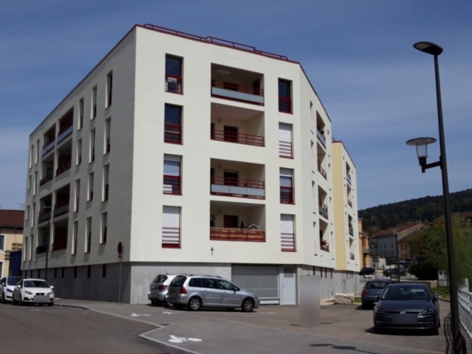 Apartment in Oyonnax, Ain - photo 3