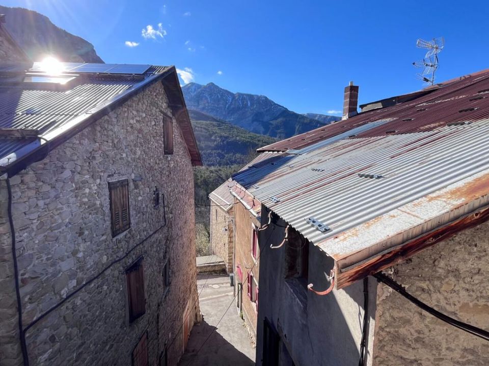 Landsbyhus i Beauvezer, Alpes-de-Haute-Provence - foto 5