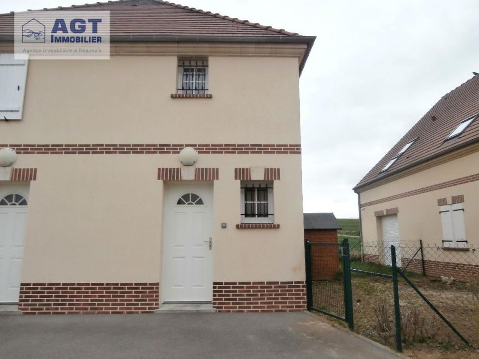 Apartment in Milly-sur-Therain, Oise - photo 2