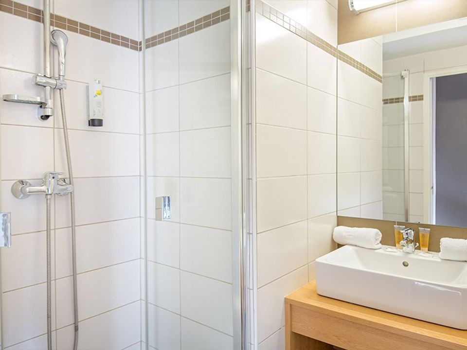 Propiedad comercial en Uvernet-Fours, Alpes-de-Haute-Provence - foto 4