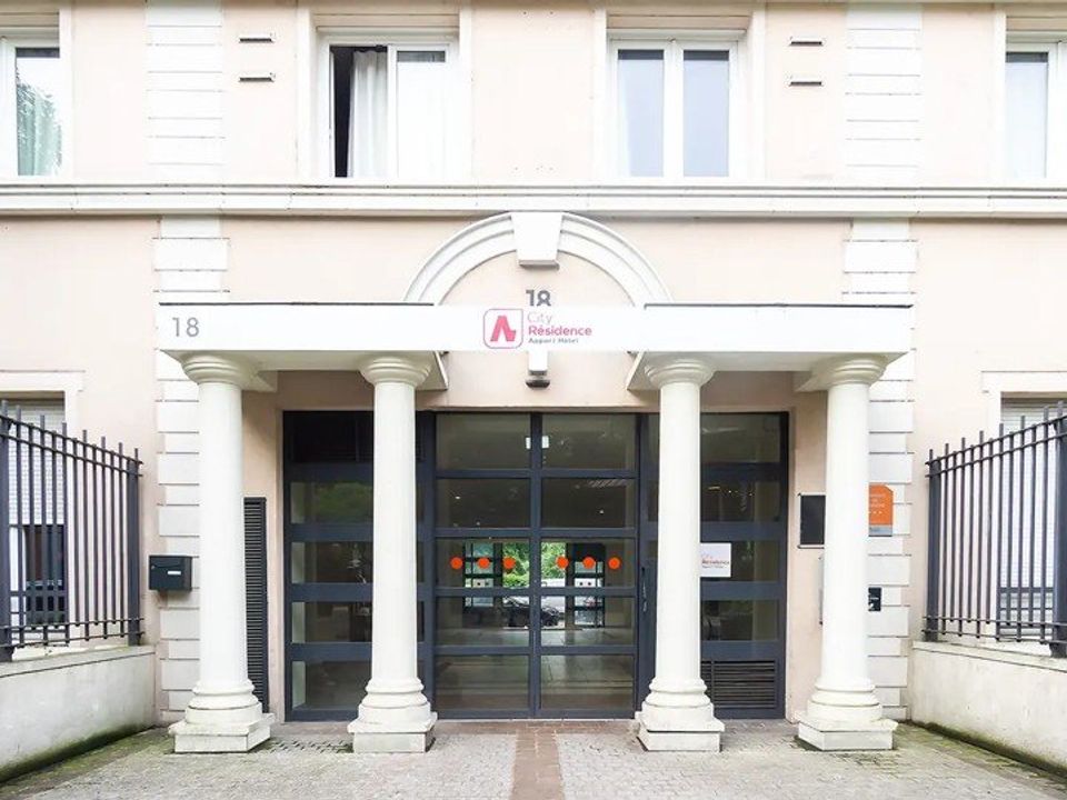 Erhvervsejendom i Saint-Maurice, Val-de-Marne - foto 1