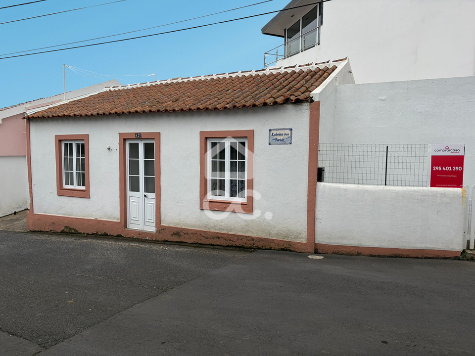 Villa i Angra do Heroismo, Terceira - foto 1