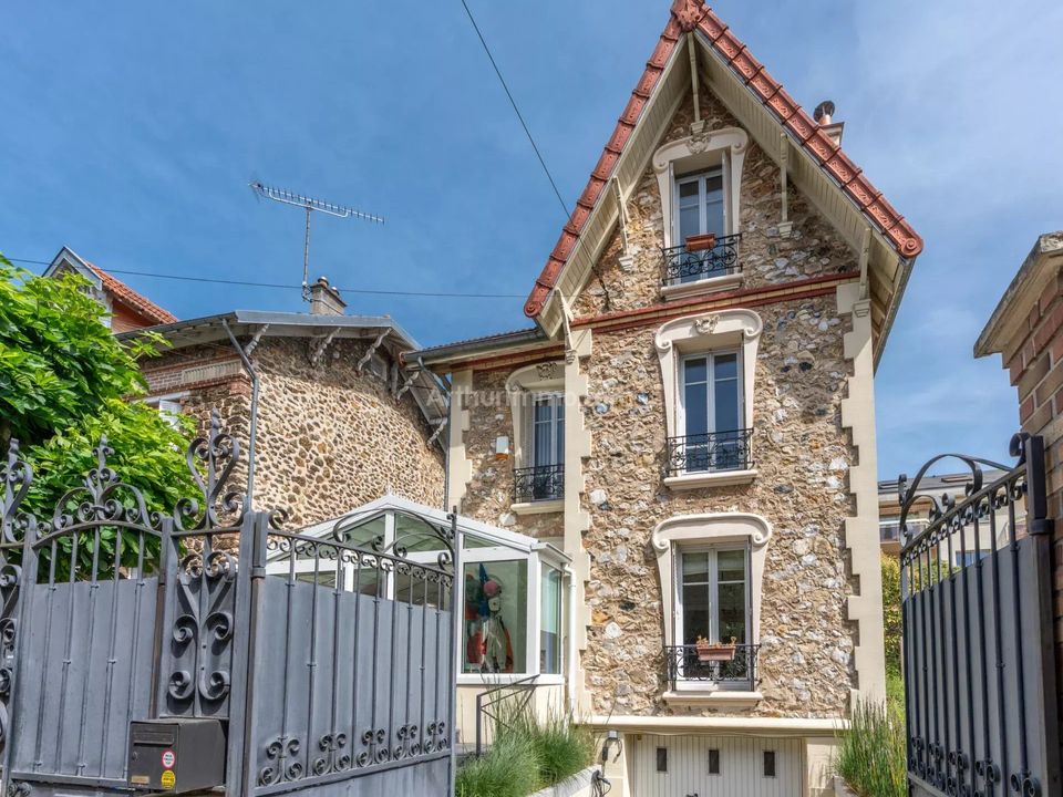 Villa i Le Perreux-sur-Marne, Val-de-Marne - foto 1