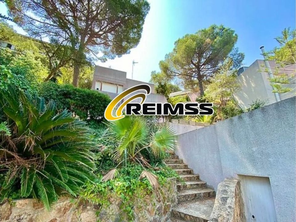 Villa i Canyelles (Ayto Lloret Mar), Gerona - foto 3