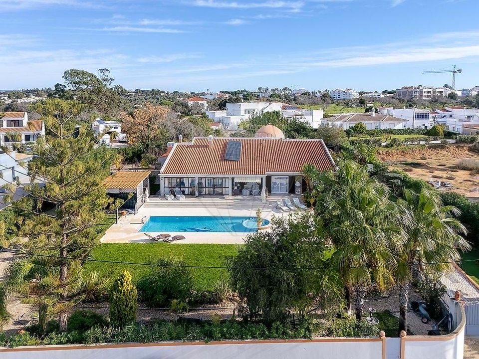 Villa a Alvor, Faro - foto 1