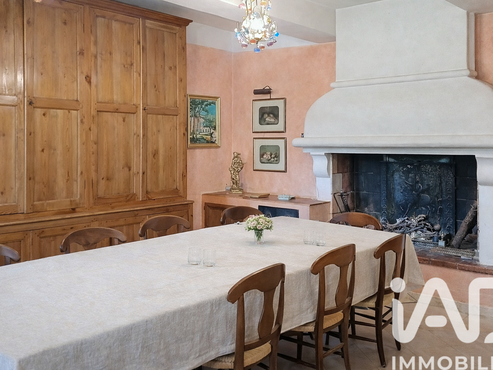Villa in Oppède, Vaucluse - photo 4