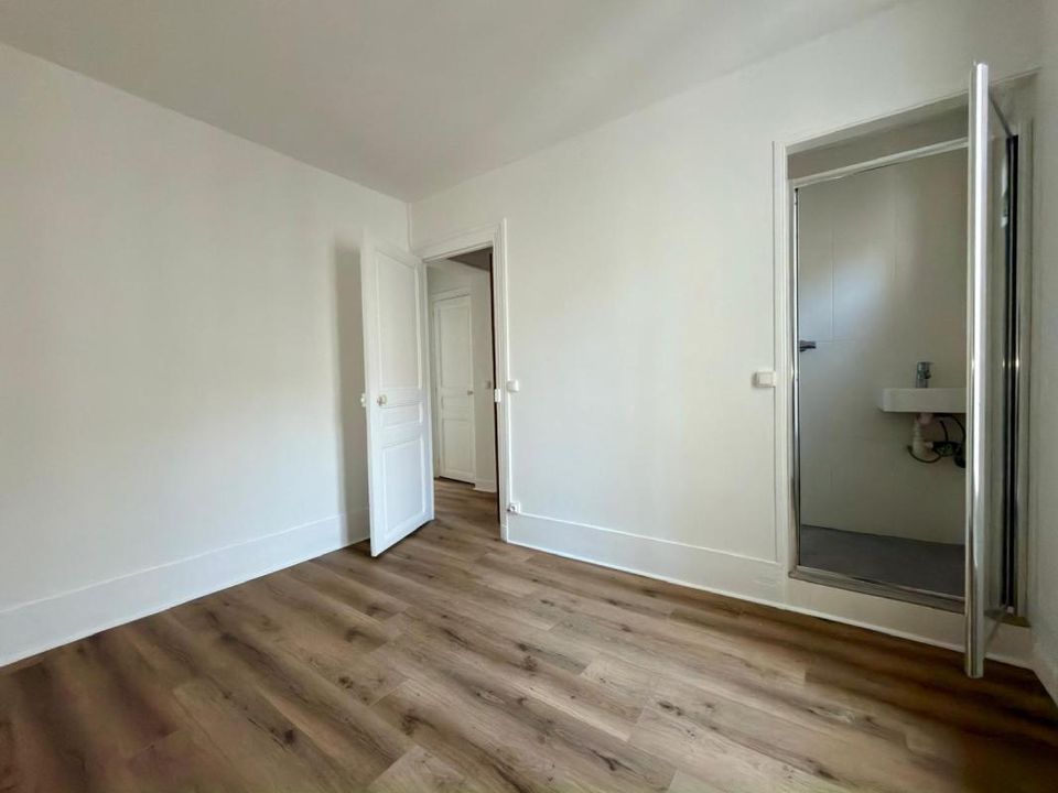 Lejlighed i Suresnes, Hauts-de-Seine - foto 1