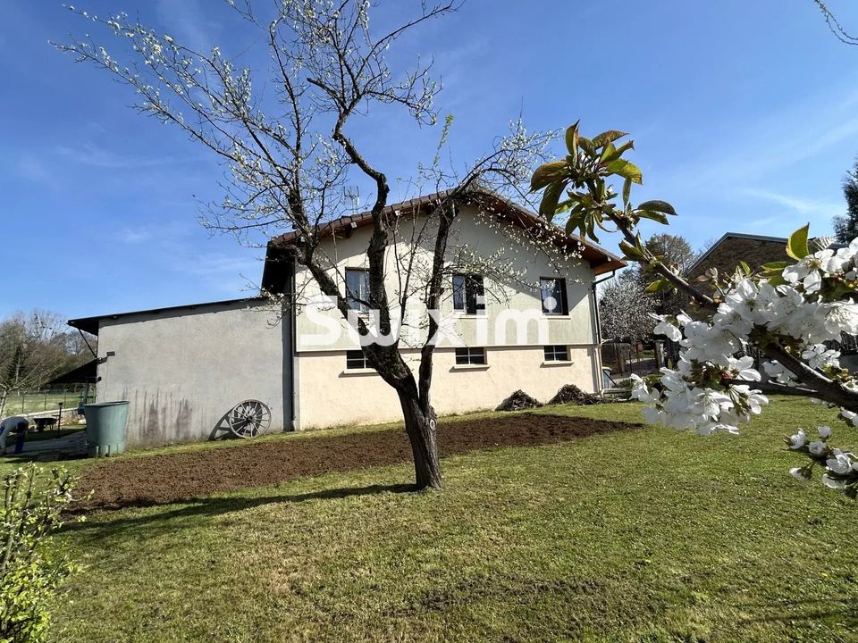 Villa i Lons-le-Saunier, Jura - foto 1