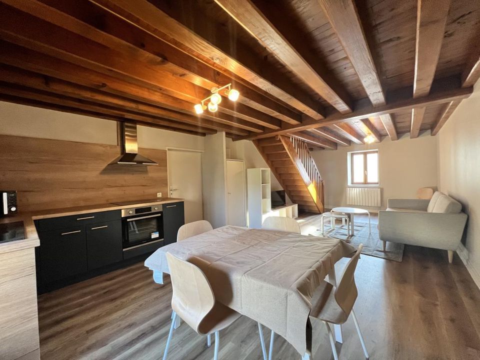 Villa in Villefranche-sur-Saône, Rhone - photo 1