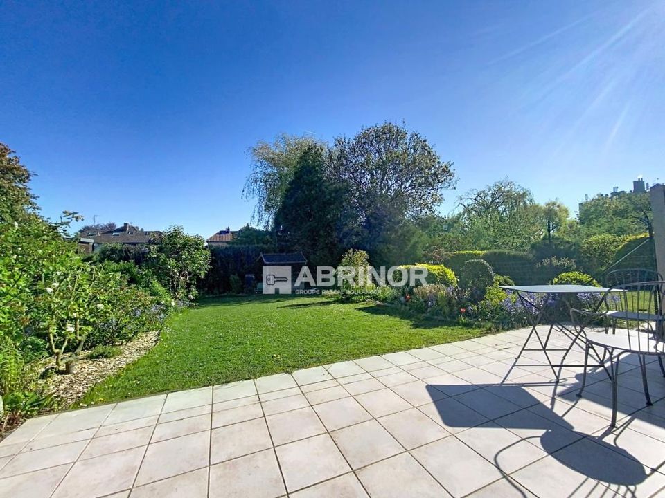 Villa i Wasquehal, Nord - foto 1