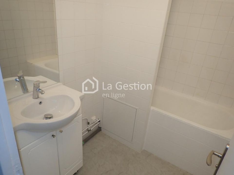 Apartment in Malakoff, Hauts-de-Seine - photo 4