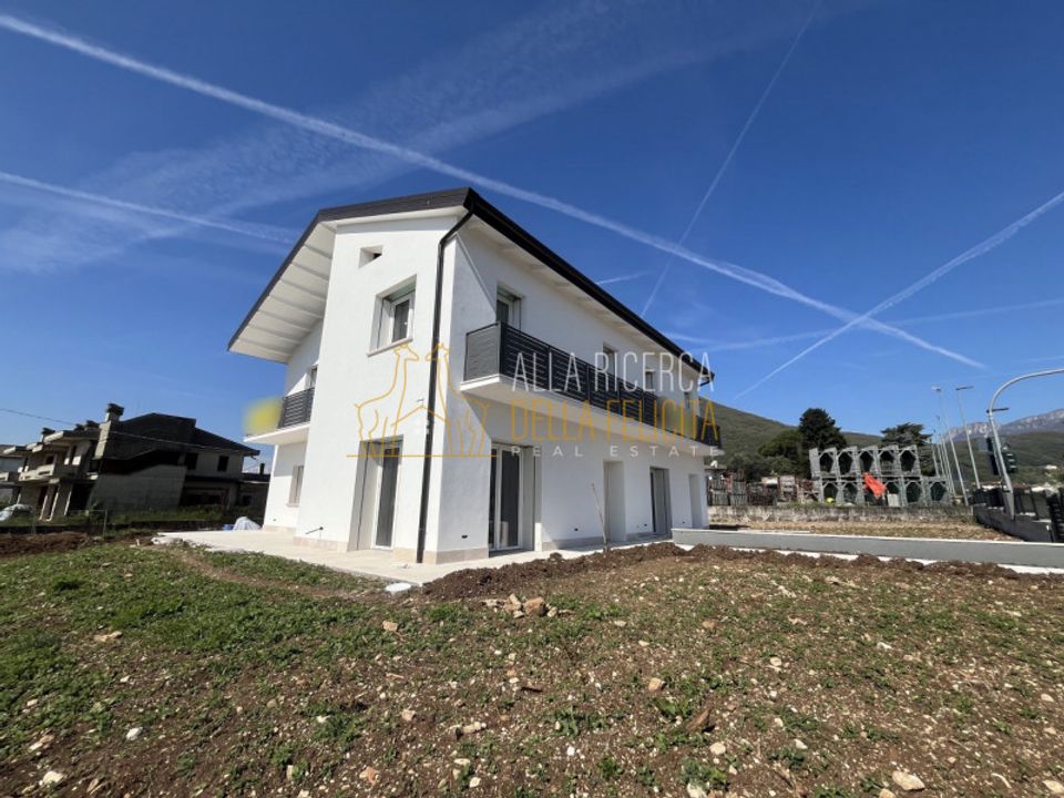 Villa i Piovene Rocchette, Vicenza - foto 1