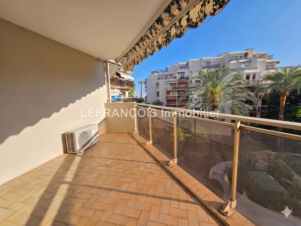 Lejlighed i Le Cannet, Alpes-Maritimes - foto 1