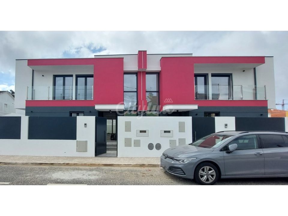 Byhus i Sao Domingos de Rana, Lisbon - foto 1