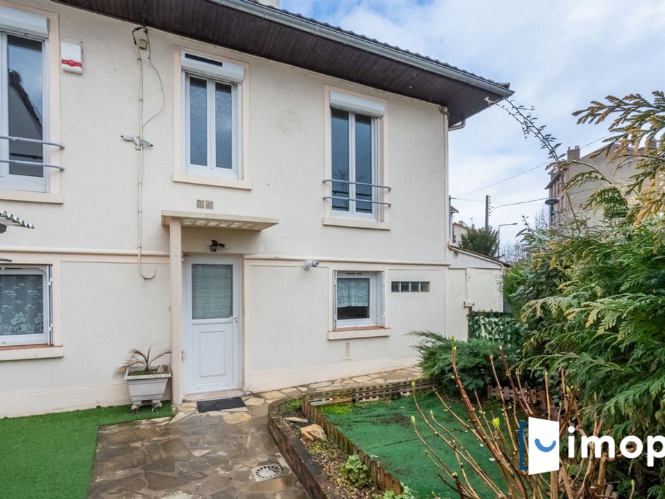Villa i Les Pavillons-sous-Bois, Seine-Saint-Denis - foto 1