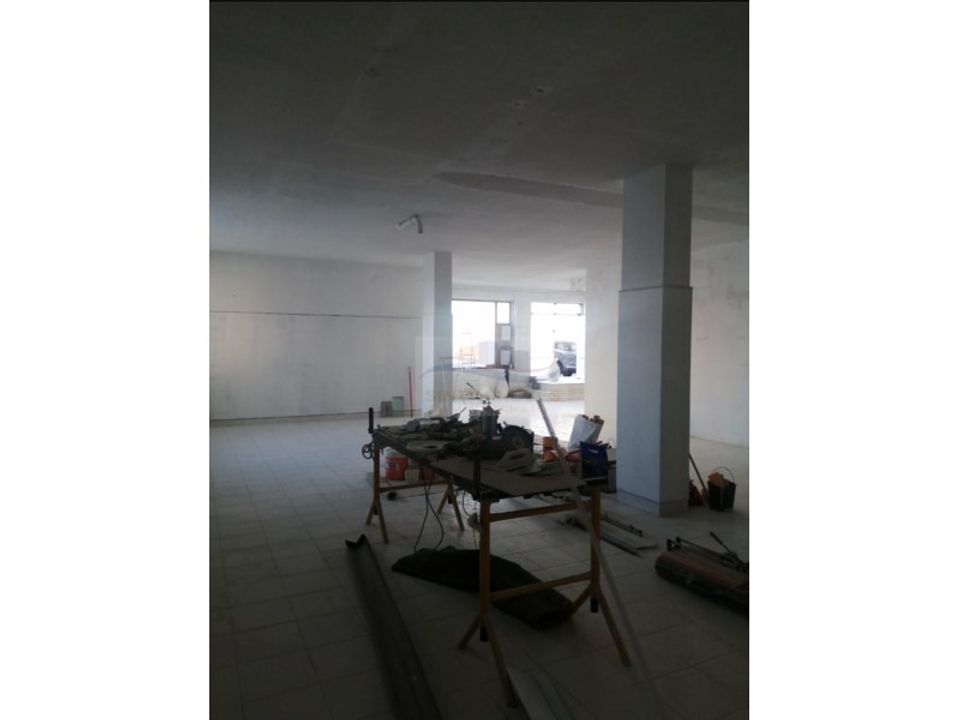 Erhvervsejendom i Amadora, Lisbon - foto 4