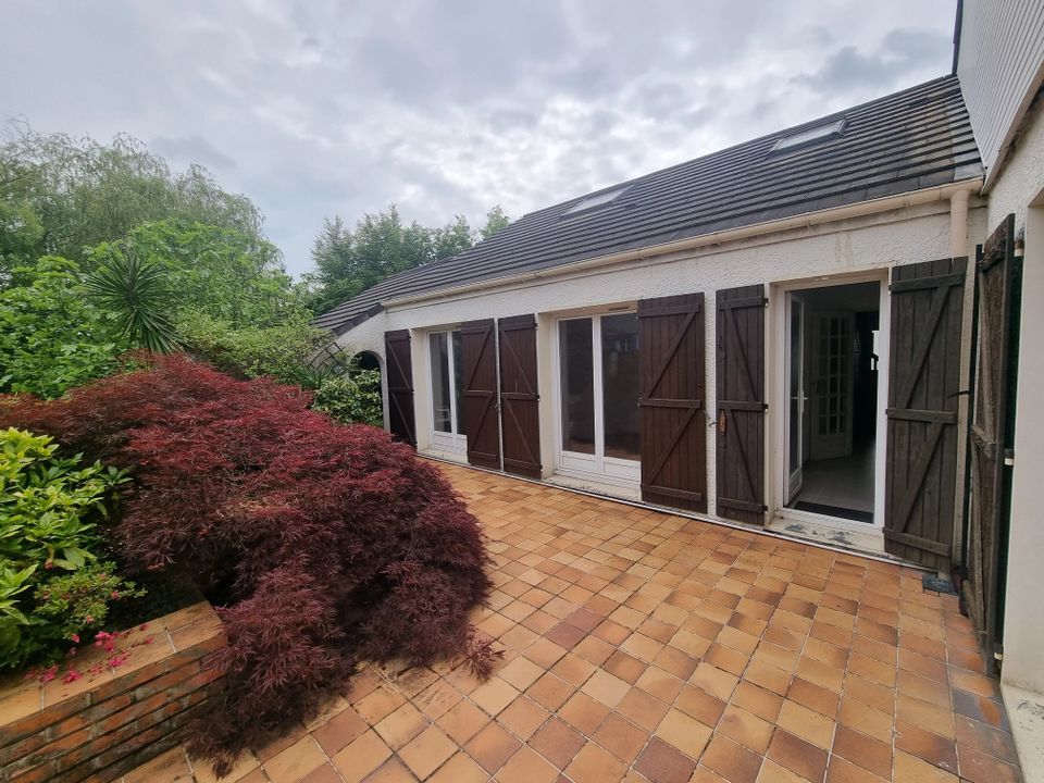 Villa i Saint-Pryvé-Saint-Mesmin, Loiret - foto 1