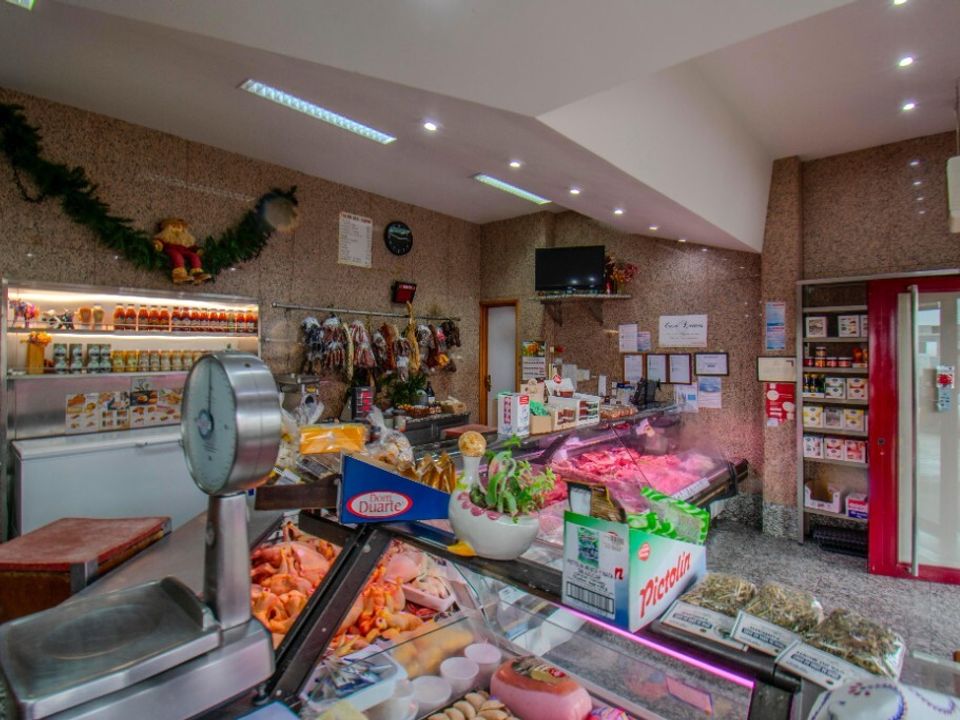 L'establiment comercial a Gondomar, Porto - foto 4