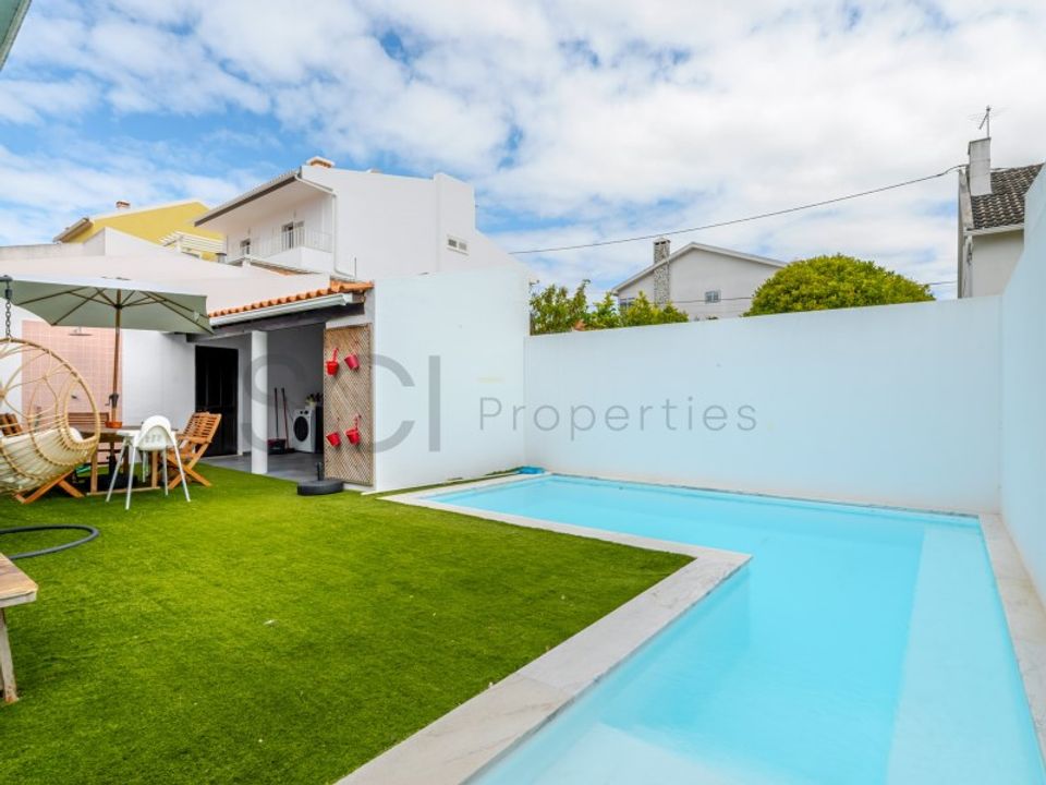 Villa - Almada, Setubal - photo 1