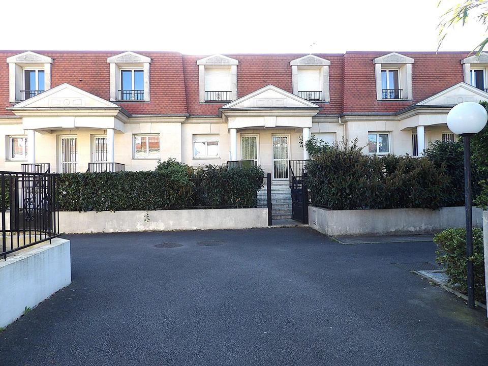 Lejlighed i Neuilly-Plaisance, Seine-Saint-Denis - foto 1