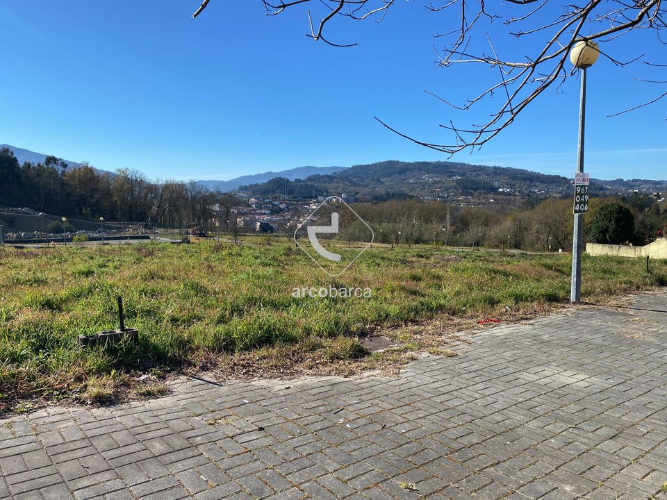 Helårsgrund i Arcos de Valdevez, Viana do Castelo - foto 1
