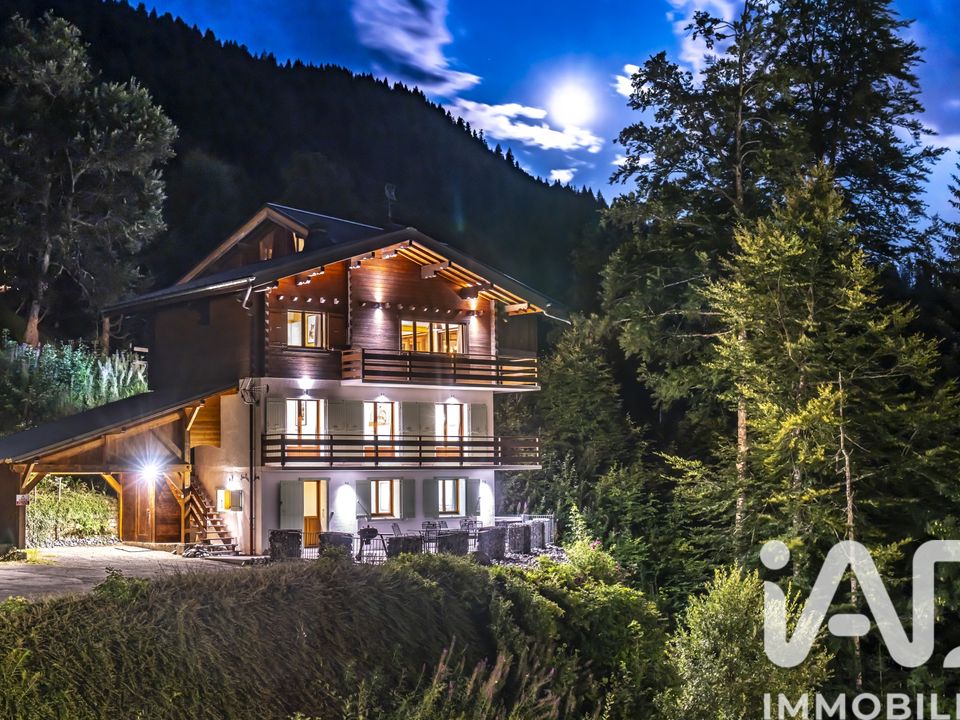 Villa a Arâches-la-Frasse, Haute-Savoie - foto 1
