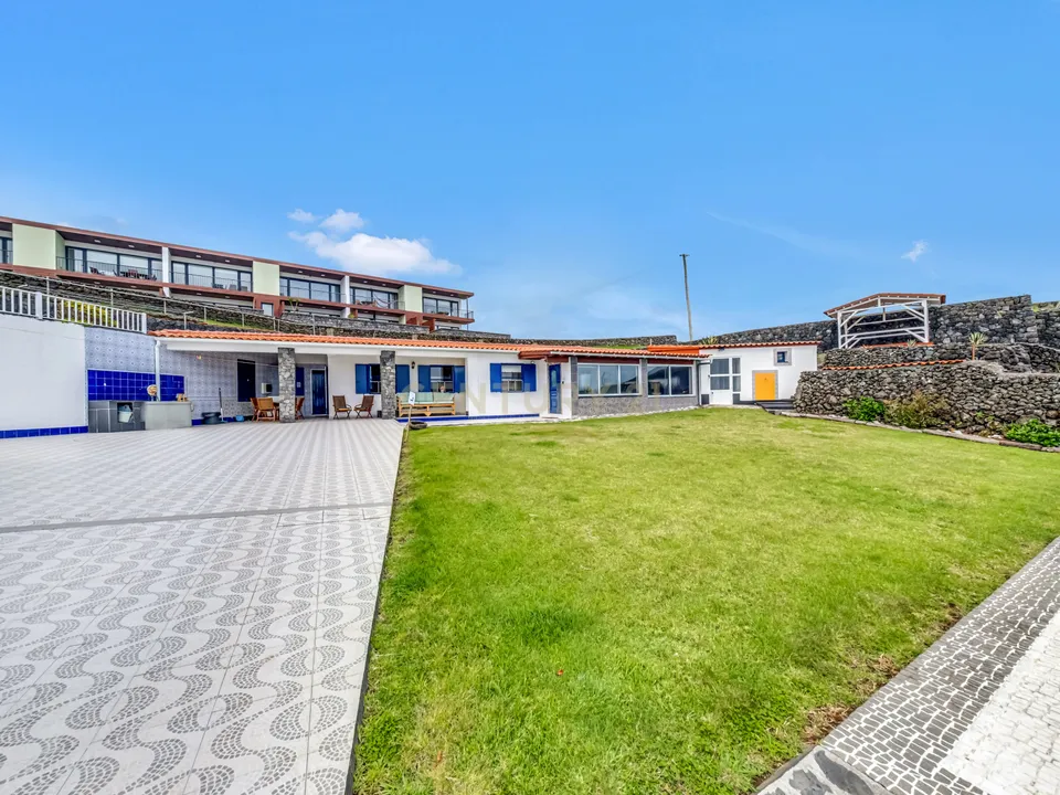 Villa en Angra do Heroismo, Terceira - foto 1