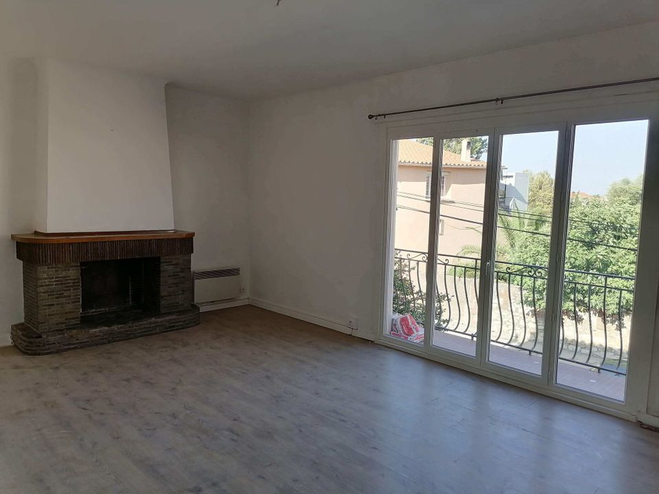 Apartment in Claira, Pyrenees-Orientales - photo 1