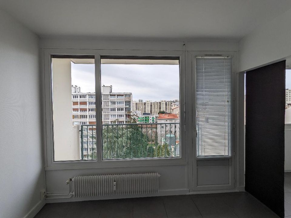 Lejlighed i Saint-Etienne, Loire - foto 2
