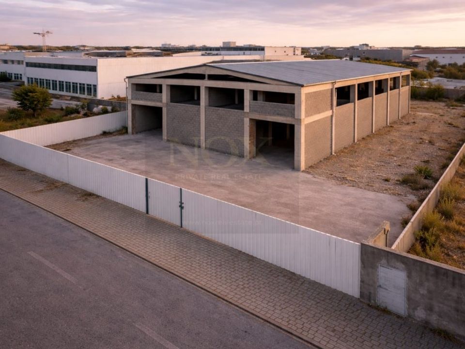 Erhvervsejendom i Seixal, Setubal - foto 1