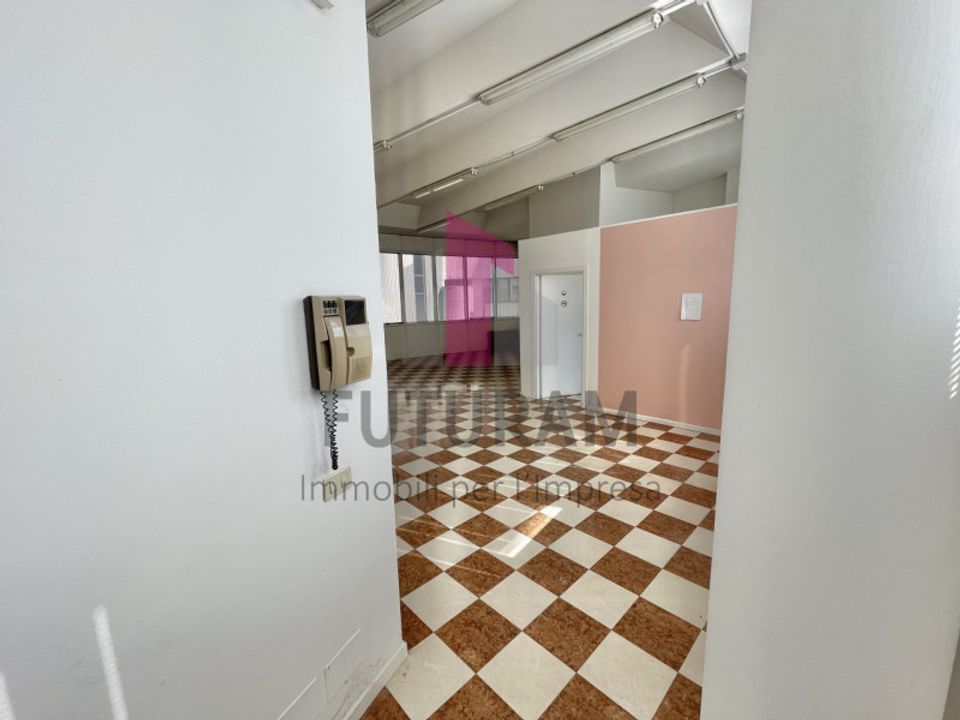 Erhvervsejendom i Vicenza, Vicenza - foto 2