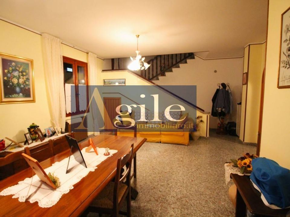 Villa en Montalto delle Marche, Ascoli Piceno - foto 1