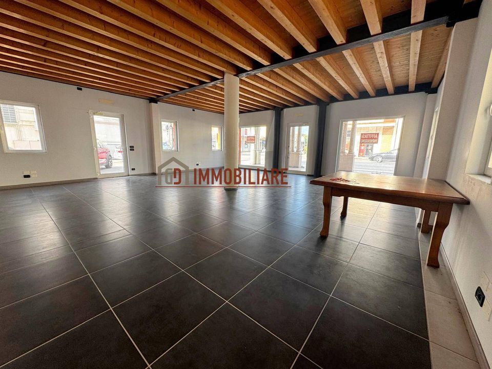 Erhvervsejendom i Preganziol, Treviso - foto 1