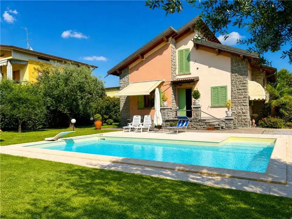 Villa i Palazzolo sull'Oglio, Brescia - foto 1