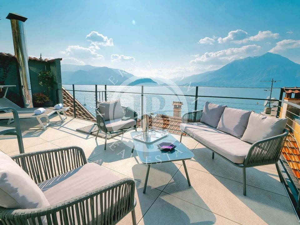 Villa i Varenna, Lecco - bilde 1