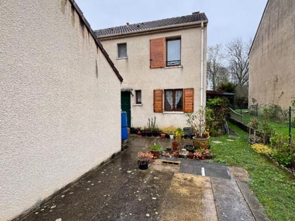 Villa i Champs-sur-Marne, Seine-et-Marne - foto 1