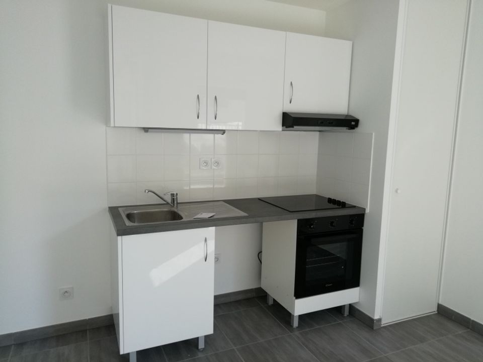 Apartment in Villefranche-sur-Saône, Rhone - photo 4