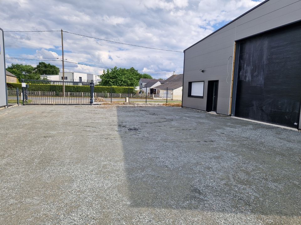 Commercial property in La Pommeraye, Maine-et-Loire - photo 2