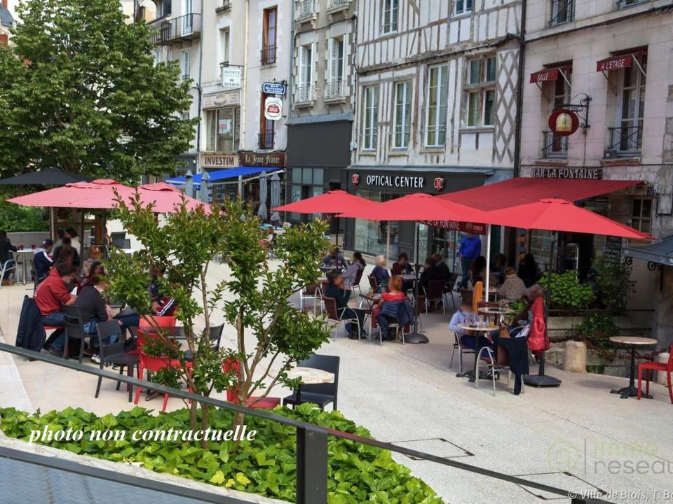 Erhvervsejendom i Chatou, Yvelines - foto 1