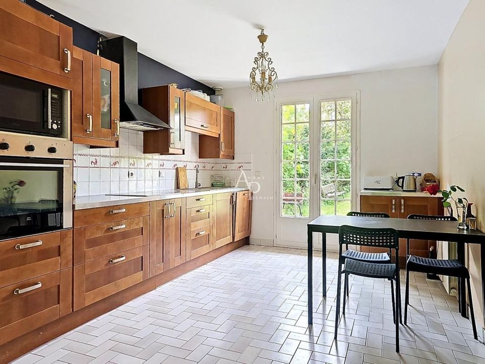 Villa i Les Clayes-Sous-Bois, Yvelines - foto 5